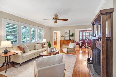 Villa ou maison à vendre à Orlando, Floride: 3 chambres, 230.96 m2 № 2337456 - photo 4