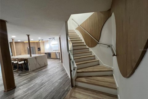 Casa en venta en Eustis, Florida, 5 dormitorios, 334.45 m2 № 1625504 - foto 16