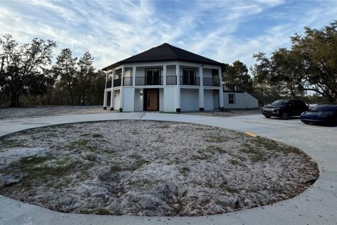Casa en venta en Eustis, Florida, 5 dormitorios, 334.45 m2 № 1625504 - foto 1