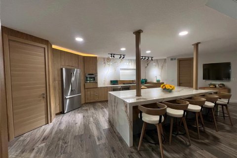 Casa en venta en Eustis, Florida, 5 dormitorios, 334.45 m2 № 1625504 - foto 10