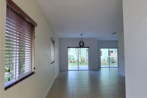 Villa ou maison à vendre à Homestead, Floride: 4 chambres, 163.69 m2 № 2085065 - photo 17
