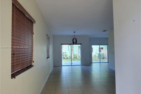 Villa ou maison à vendre à Homestead, Floride: 4 chambres, 163.69 m2 № 2085065 - photo 11