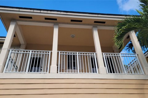 Villa ou maison à vendre à Homestead, Floride: 4 chambres, 163.69 m2 № 2085065 - photo 10