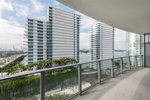 Copropriété à louer à Miami Beach, Floride: 1 chambre, 92.9 m2 № 2154868 - photo 11