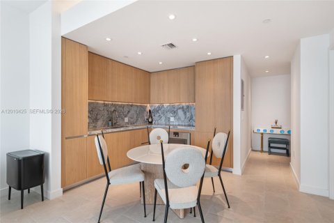 Copropriété à louer à Miami Beach, Floride: 1 chambre, 92.9 m2 № 2154868 - photo 3