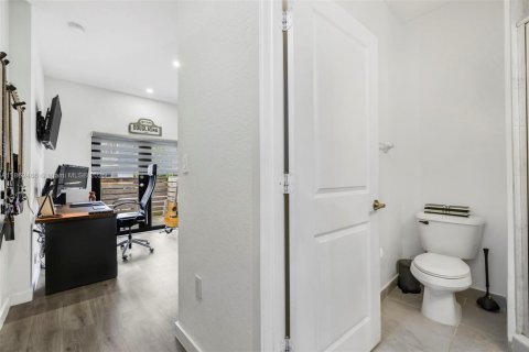 Townhouse in Homestead, Florida 4 bedrooms, 156.08 sq.m. № 1890076 - photo 21