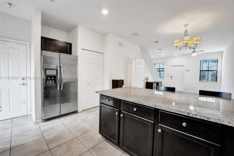 Adosado en venta en Fort Lauderdale, Florida, 3 dormitorios, 127.93 m2 № 2058067 - foto 4