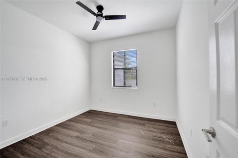 Adosado en venta en Fort Lauderdale, Florida, 3 dormitorios, 127.93 m2 № 2058067 - foto 14