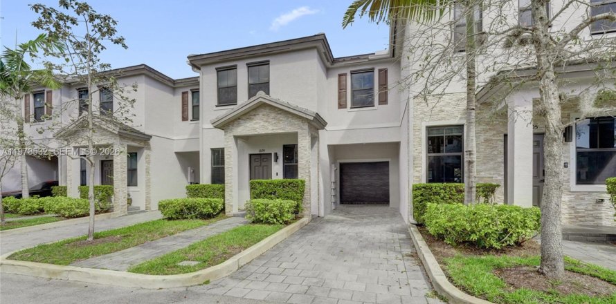 Adosado en Fort Lauderdale, Florida 3 dormitorios, 127.93 m2 № 2058067