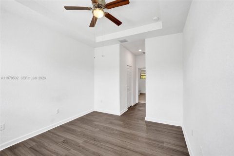 Adosado en venta en Fort Lauderdale, Florida, 3 dormitorios, 127.93 m2 № 2058067 - foto 11