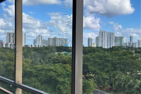 Condo in Aventura, Florida, 2 bedrooms  № 1995188 - photo 5