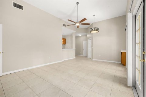 Copropriété à vendre à Celebration, Floride: 2 chambres, 104.79 m2 № 2198003 - photo 11