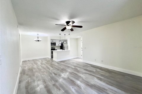 Condominio en venta en Orlando, Florida, 2 dormitorios, 91.79 m2 № 2212468 - foto 14