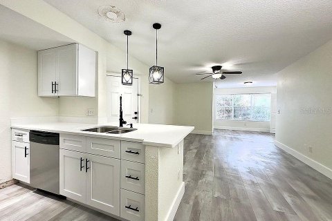 Condominio en venta en Orlando, Florida, 2 dormitorios, 91.79 m2 № 2212468 - foto 4