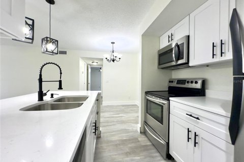 Condominio en venta en Orlando, Florida, 2 dormitorios, 91.79 m2 № 2212468 - foto 11
