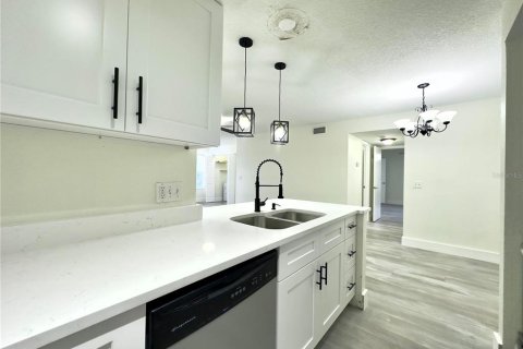 Condominio en venta en Orlando, Florida, 2 dormitorios, 91.79 m2 № 2212468 - foto 12