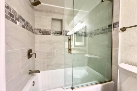 Condominio en venta en Orlando, Florida, 2 dormitorios, 91.79 m2 № 2212468 - foto 20