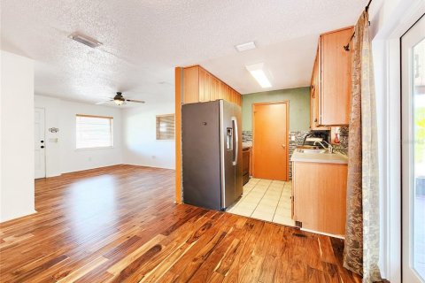Casa en venta en Lutz, Florida, 3 dormitorios, 96.25 m2 № 1801847 - foto 9