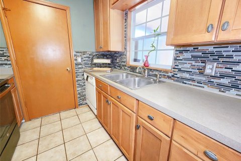 Casa en venta en Lutz, Florida, 3 dormitorios, 96.25 m2 № 1801847 - foto 11