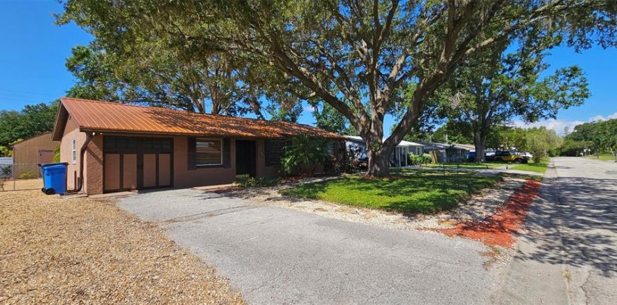 Casa en Lutz, Florida 3 dormitorios, 96.25 m2 № 1801847
