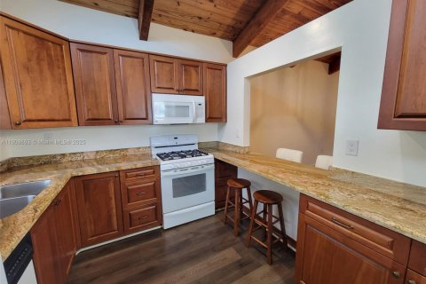 Adosado en venta en Miami, Florida, 2 dormitorios, 100.33 m2 № 1965608 - foto 20