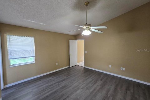 Villa ou maison à louer à Winter Haven, Floride: 3 chambres, 115.76 m2 № 2377789 - photo 19