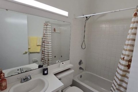 Villa ou maison à louer à Winter Haven, Floride: 3 chambres, 115.76 m2 № 2377789 - photo 11