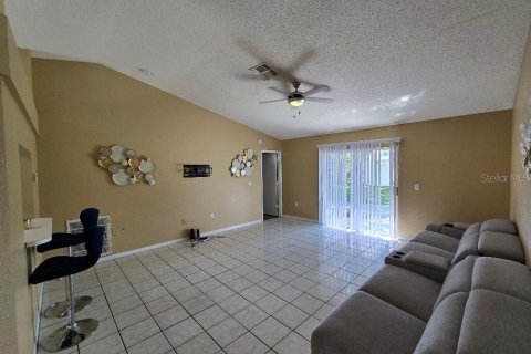 Villa ou maison à louer à Winter Haven, Floride: 3 chambres, 115.76 m2 № 2377789 - photo 25