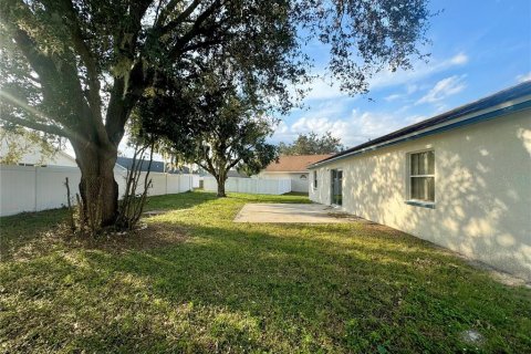 Villa ou maison à louer à Winter Haven, Floride: 3 chambres, 115.76 m2 № 2377789 - photo 26