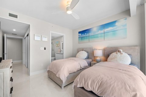 Condominio en venta en Pompano Beach, Florida, 6 dormitorios, 578.32 m2 № 2175398 - foto 26