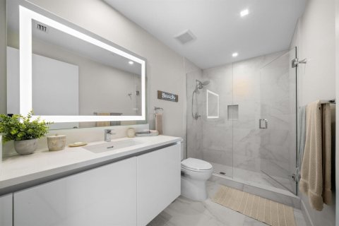 Condominio en venta en Pompano Beach, Florida, 6 dormitorios, 578.32 m2 № 2175398 - foto 25