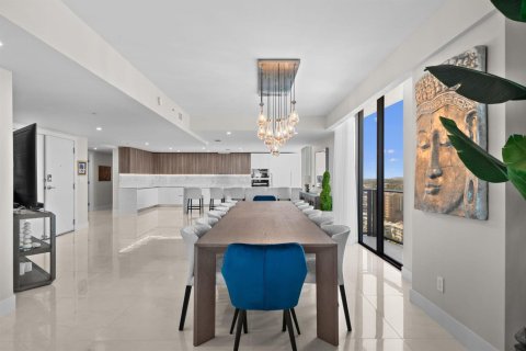 Condominio en venta en Pompano Beach, Florida, 6 dormitorios, 578.32 m2 № 2175398 - foto 11