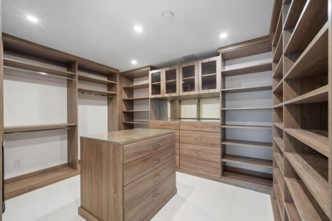 Condominio en venta en Pompano Beach, Florida, 6 dormitorios, 578.32 m2 № 2175398 - foto 16