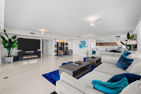 Condominio en venta en Pompano Beach, Florida, 6 dormitorios, 578.32 m2 № 2175398 - foto 5
