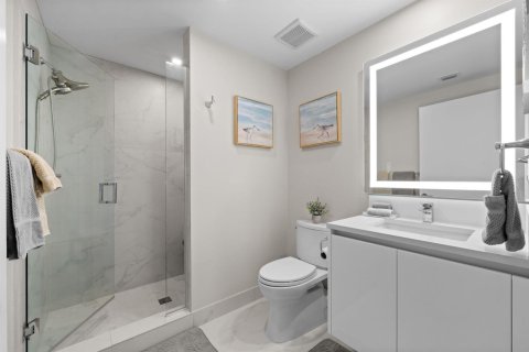 Condominio en venta en Pompano Beach, Florida, 6 dormitorios, 578.32 m2 № 2175398 - foto 19