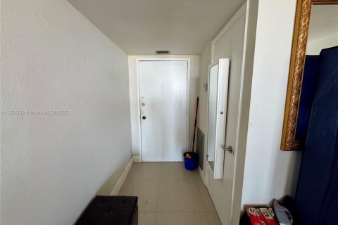 Condominio en venta en Aventura, Florida, 1 dormitorio, 66.61 m2 № 1962481 - foto 15