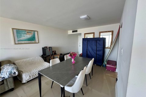 Condominio en venta en Aventura, Florida, 1 dormitorio, 66.61 m2 № 1962481 - foto 9