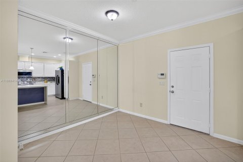 Townhouse in Cooper City, Florida 3 bedrooms, 123.93 sq.m. № 1942320 - photo 20