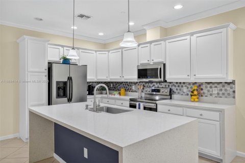 Townhouse in Cooper City, Florida 3 bedrooms, 123.93 sq.m. № 1942320 - photo 11