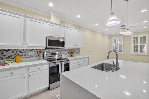 Townhouse in Cooper City, Florida 3 bedrooms, 123.93 sq.m. № 1942320 - photo 14
