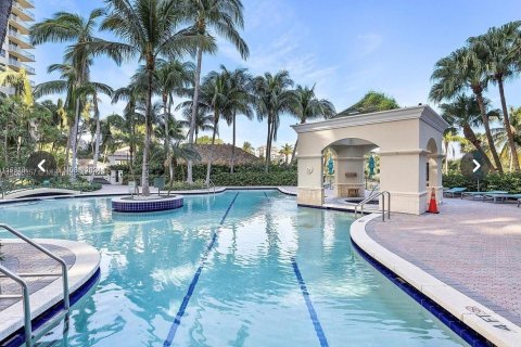 Снять в аренду кондоминиум в Авентура, Флорида 2 спальни, 109.16м2, № 1946911 - фото 21