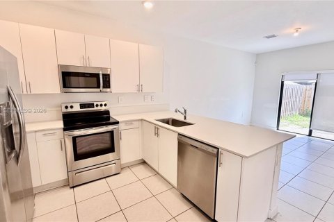Adosado en alquiler en Homestead, Florida, 3 dormitorios, 157.66 m2 № 2088430 - foto 5