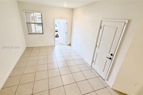 Adosado en alquiler en Homestead, Florida, 3 dormitorios, 157.66 m2 № 2088430 - foto 4