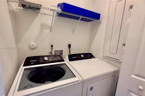 Adosado en alquiler en Homestead, Florida, 3 dormitorios, 157.66 m2 № 2088430 - foto 12