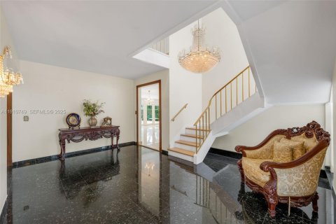 Villa ou maison à vendre à Miami, Floride: 4 chambres, 390.75 m2 № 1977129 - photo 20