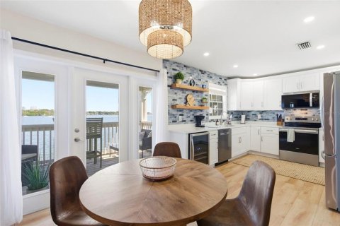 Copropriété à louer à Saint Petersburg, Floride: 2 chambres, 94.57 m2 № 2101482 - photo 13
