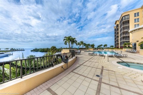 Condominio en alquiler en Punta Gorda, Florida, 3 dormitorios, 156.45 m2 № 881770 - foto 2