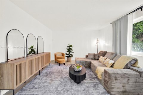 House in Oakland Park, Florida 3 bedrooms, 152.92 sq.m. № 2037908 - photo 27