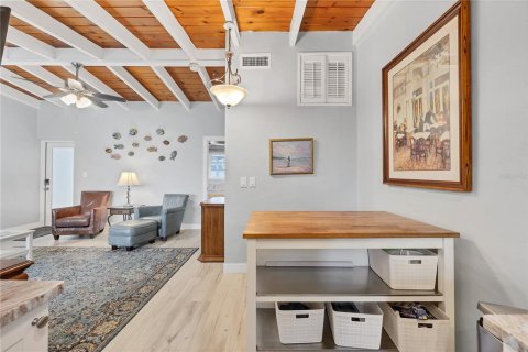 Condo in Sarasota, Florida, 1 bedroom  № 1775428 - photo 10