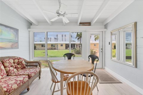 Condo in Sarasota, Florida, 1 bedroom  № 1775428 - photo 17